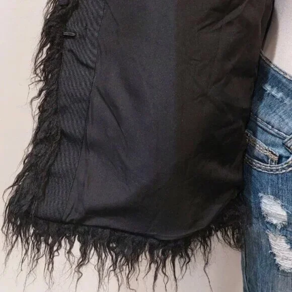 πUBER GORGE!πVTG 70s Vibe Boho Chic Black Faux Mongolian Lamb Fur Jacket - Picture 13 of 16